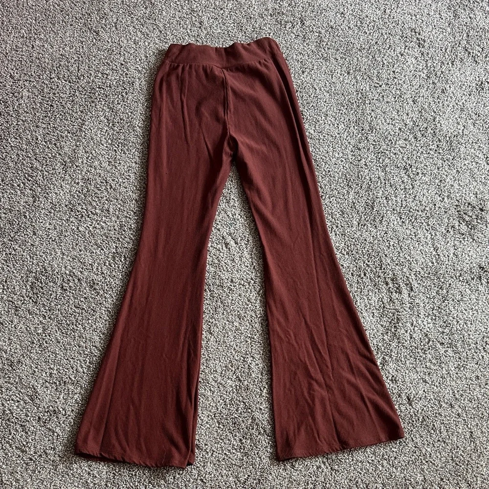 SHEIN Rust Ribbed Pants - Picture 3 of 3